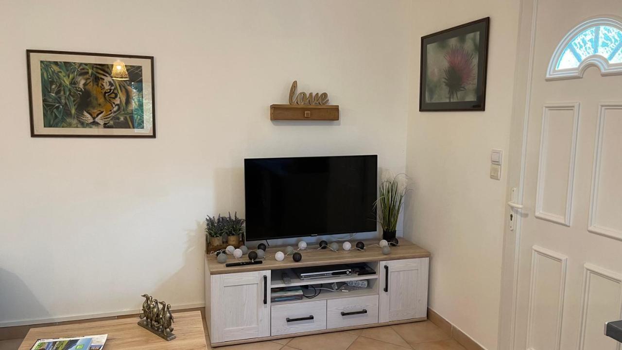 Studio Les Petits Lutins Entraigues-sur-la-Sorgue Luaran gambar