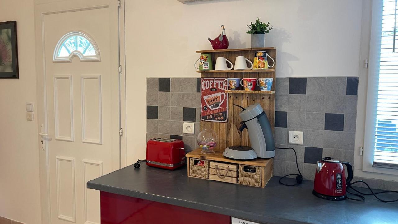 Studio Les Petits Lutins Entraigues-sur-la-Sorgue Luaran gambar