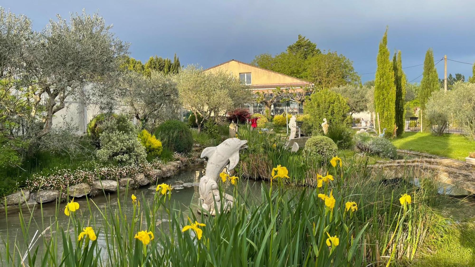 Studio Les Petits Lutins Entraigues-sur-la-Sorgue Luaran gambar